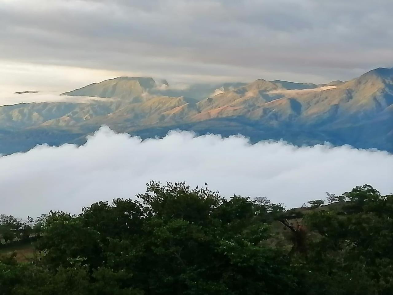 El Paraiso Posada Finca San Vicente Barichara Luaran gambar